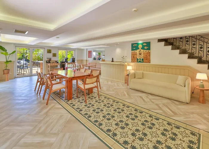 Livia Hotel